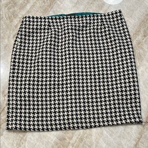 Dalia Collection Houndstooth Mini Skirt | Lined | Size 14